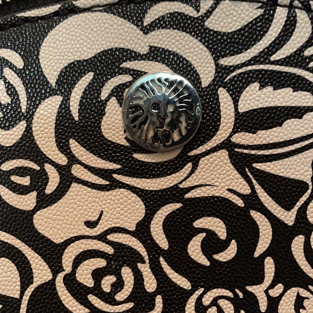 Purse - Picture 2 of 5